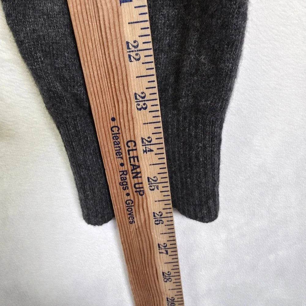 Banana Republic Sweater Mens M Gray Italian Yarn Merino‎ Wool Classic Minimalist